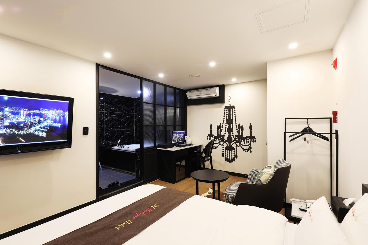 เอสเอ็ม บูทิก โฮเต็ล Hotel โซล ภายนอก รูปภาพ