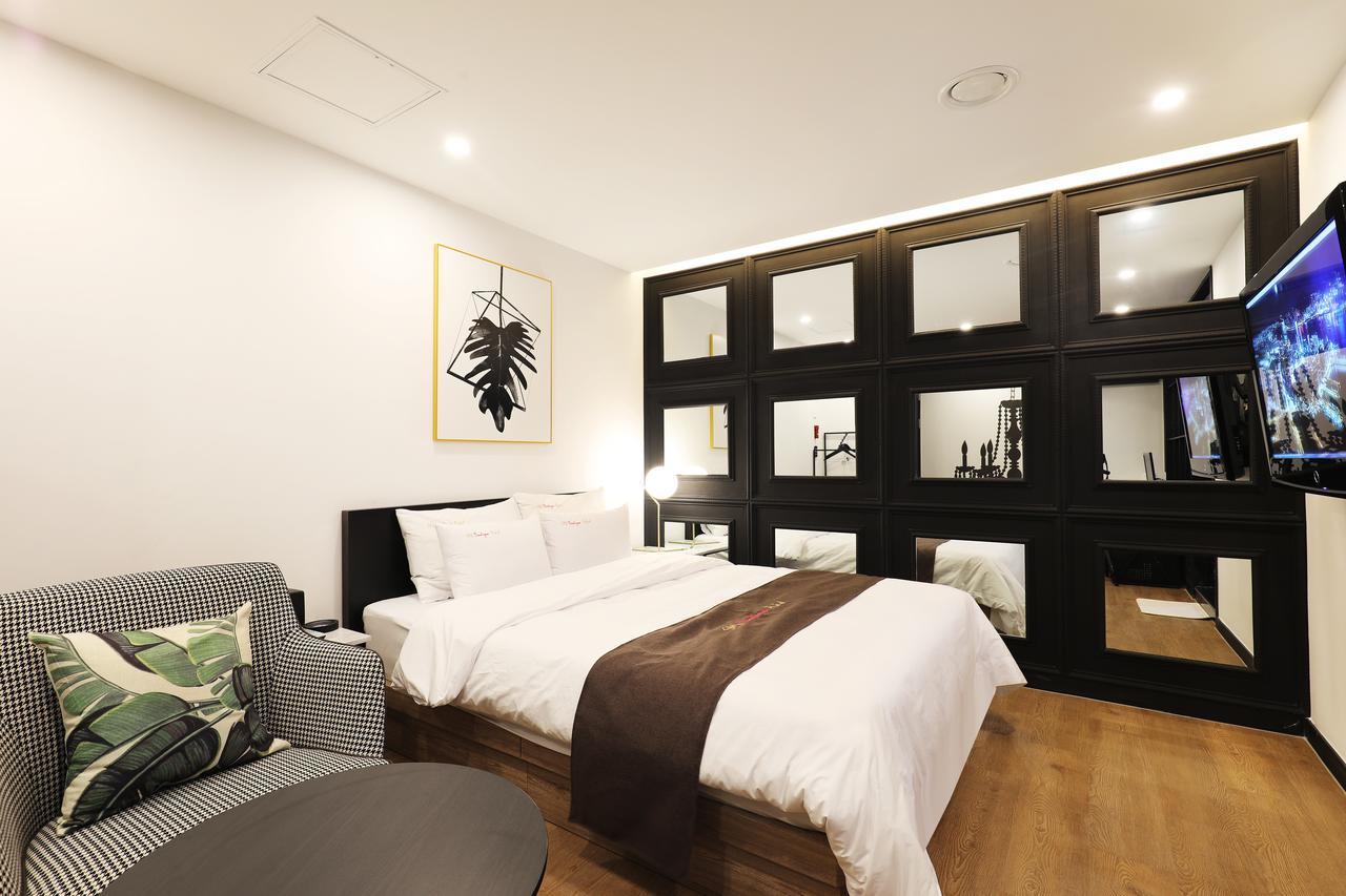 เอสเอ็ม บูทิก โฮเต็ล Hotel โซล ภายนอก รูปภาพ