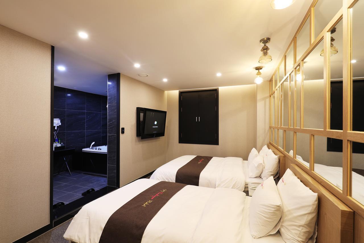 เอสเอ็ม บูทิก โฮเต็ล Hotel โซล ภายนอก รูปภาพ