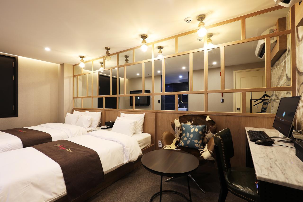 เอสเอ็ม บูทิก โฮเต็ล Hotel โซล ภายนอก รูปภาพ
