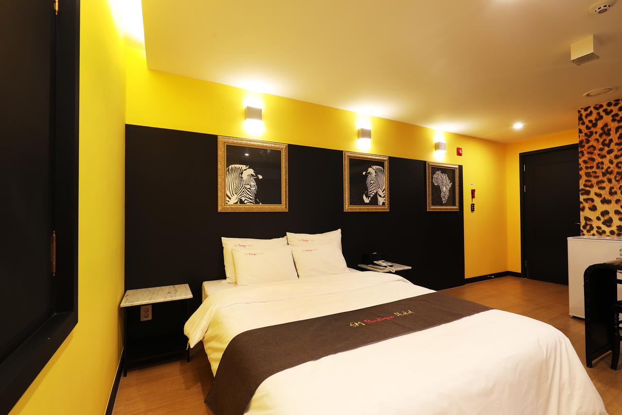 เอสเอ็ม บูทิก โฮเต็ล Hotel โซล ภายนอก รูปภาพ
